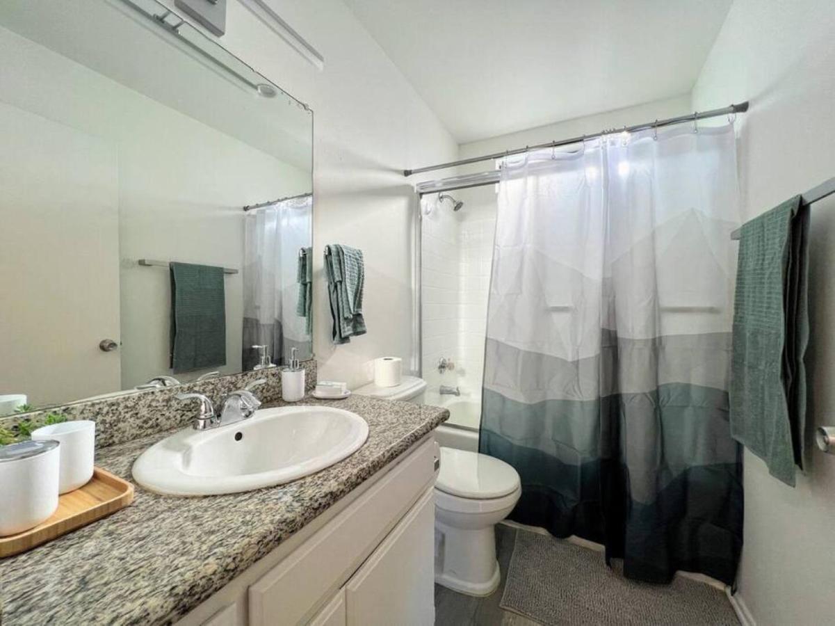 Hébergement de vacances 2br In The Heart Of Hollywood -br5 *